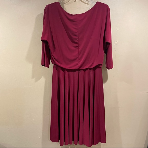 White House Black Market Burgundy Dress - Picture 3 of 7